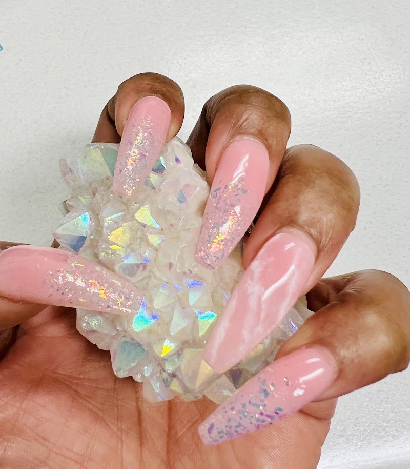 Daisy nails, nail salon in Collierville, TN, photo 2 of 10